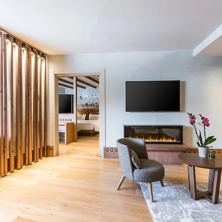 Otel Grand Savoia Cortina D'ampezzo, A Radisson Collection Cortina dʼAmpezzo