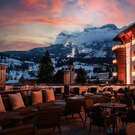 Grand Savoia Cortina D'ampezzo, A Radisson Collection Otel
