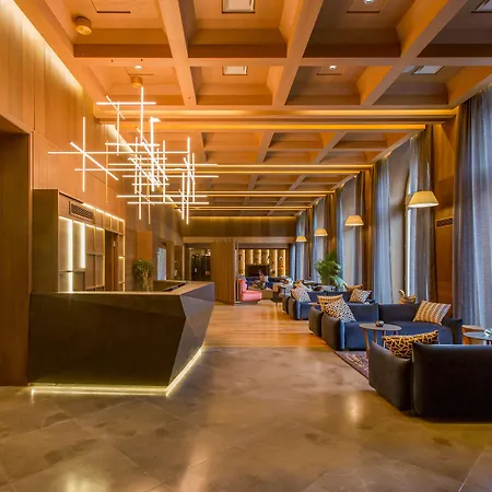 Grand Savoia Cortina D'ampezzo, A Radisson Collection Otel